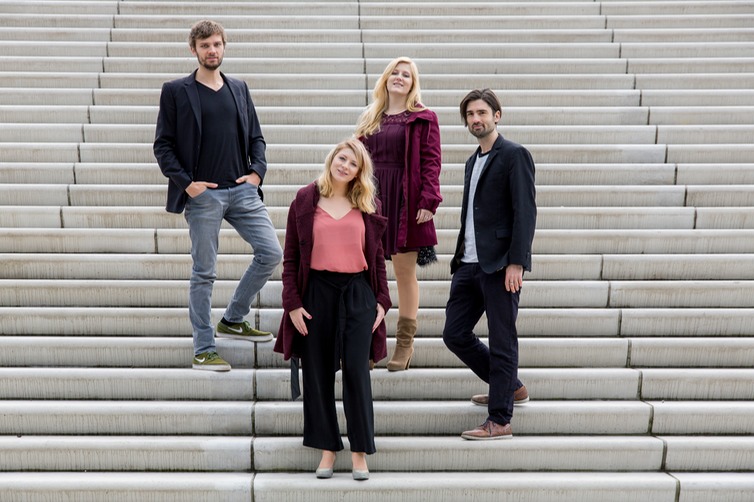 21100053©HELLWAGE-2017