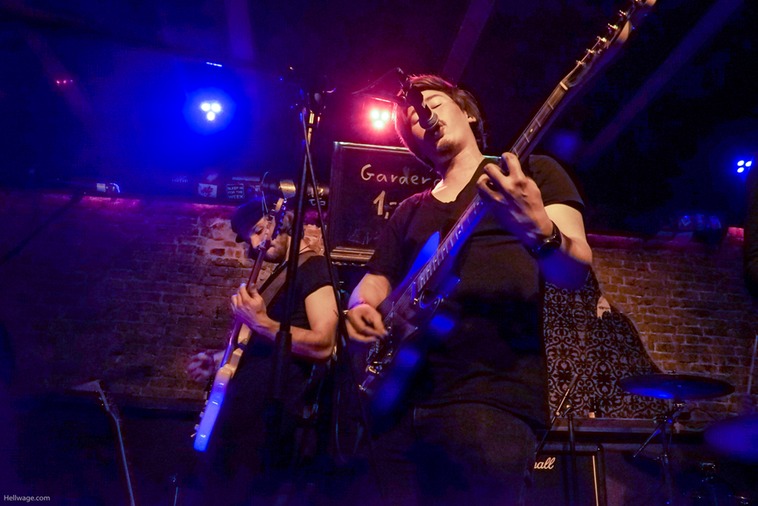 27040018©HELLWAGE-2018