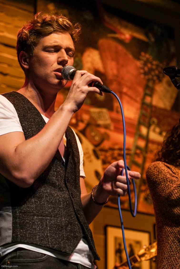 27090101©HELLWAGE-2018