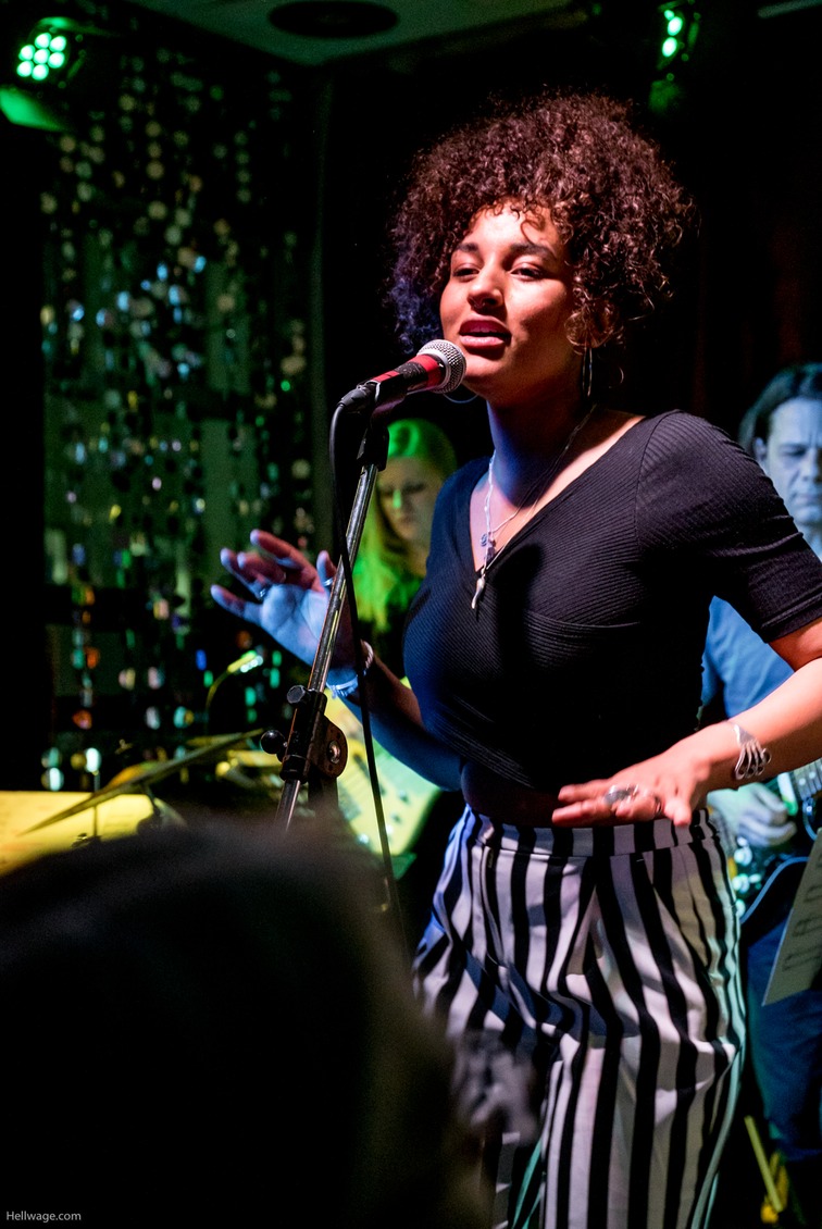 6040076©HELLWAGE-2018